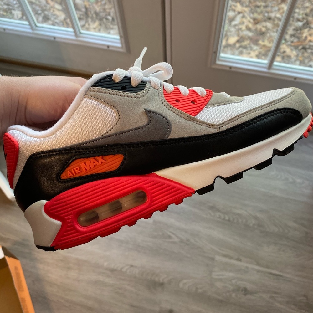 Nike women’s air Mac 90 OG white/gray/infrared